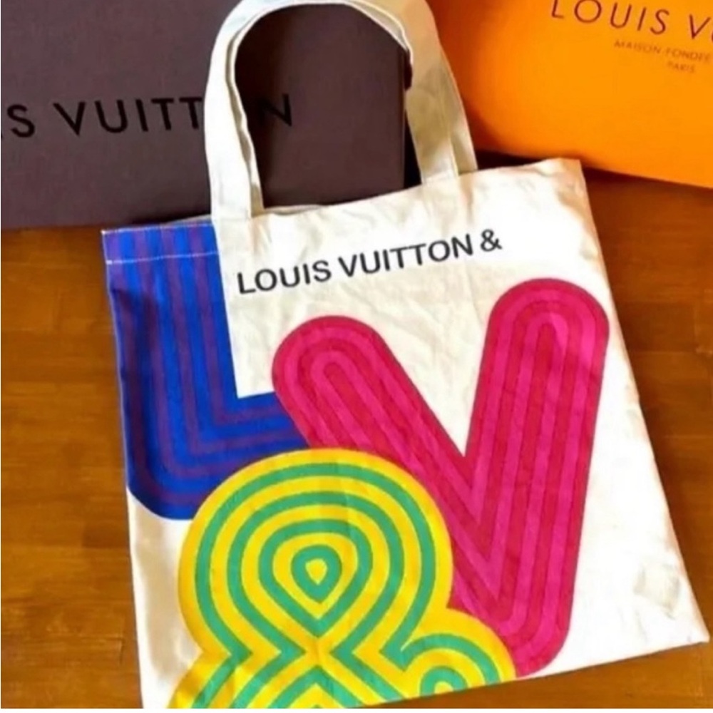 NWOT~Louis Vuitton & Shenzhen
Exhibition-City Tote Bag / Canvas-Limited Edition - Picture 2 of 11